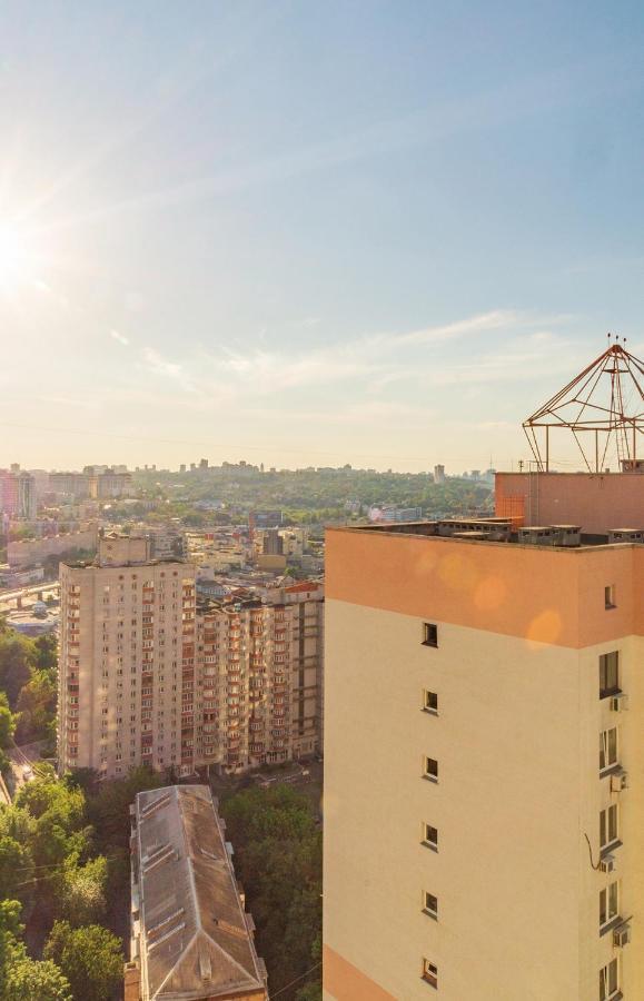 Квартиры По Улице Феодосийская, 1-А เคียฟ ภายนอก รูปภาพ