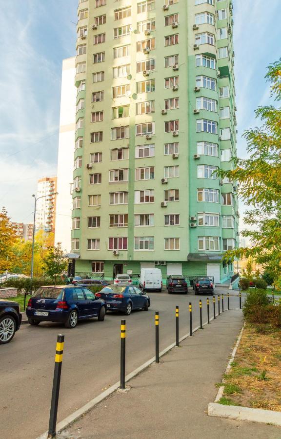 Квартиры По Улице Феодосийская, 1-А เคียฟ ภายนอก รูปภาพ